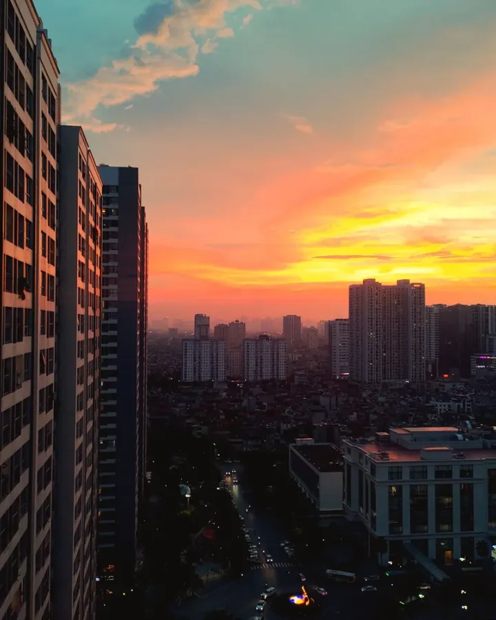 Đường hẻm trước nhà
